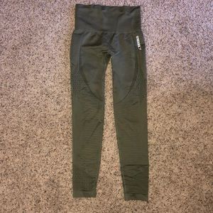 Gym shark dark green (olive) leggings